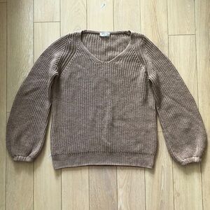 Aritzia Babaton 100% Merino Wool Balloon Sleeve Sweater in Light Brown Size XS